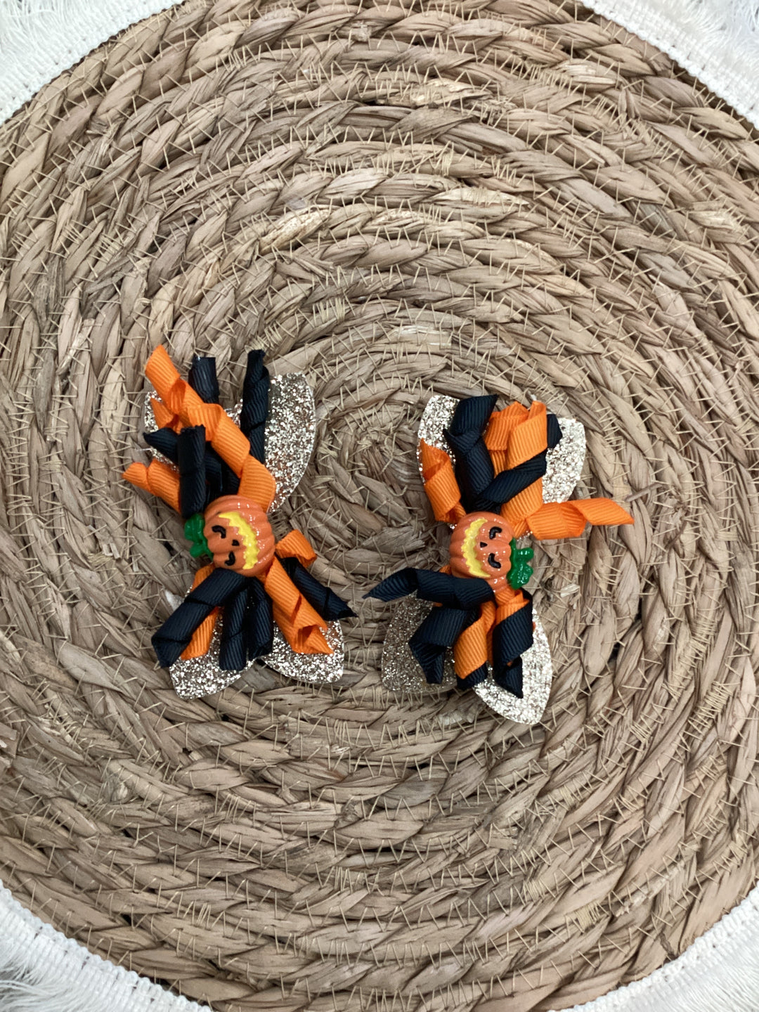 2pcs Pumpkin Glitter Bow