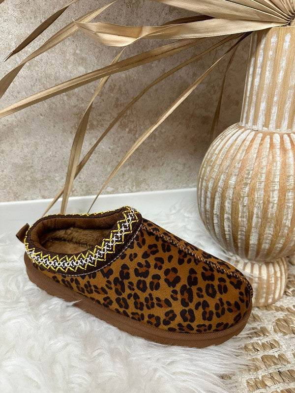 Trim Detail Leopard Lounge Shoes