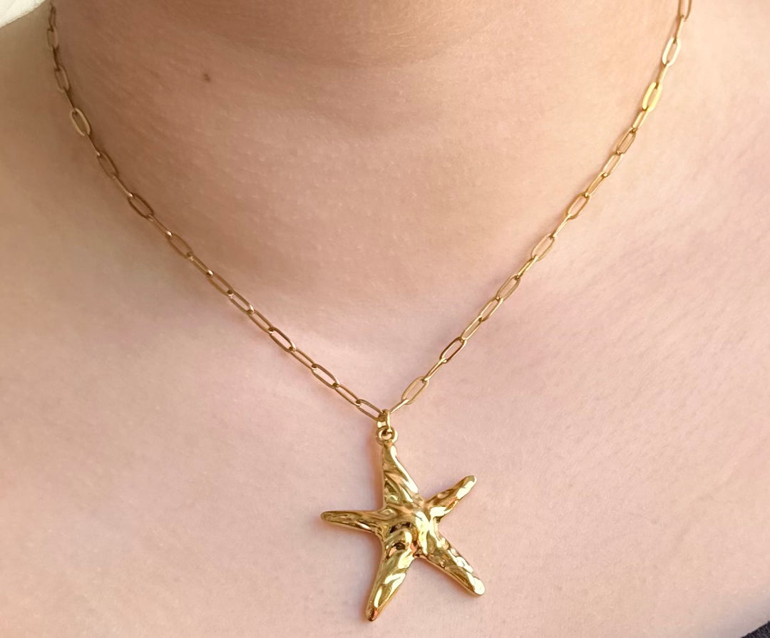 Star Pendant Necklace