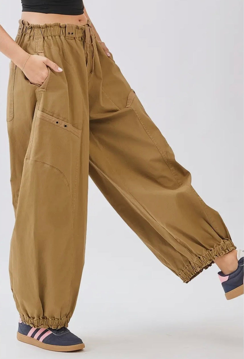 Twill Drop Pocket Pull-On
Parachute Pants