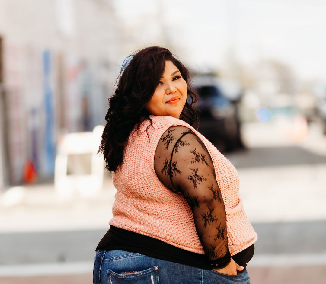 Plus Size Round Neck Gold Button Sleeveless Sweater Vest