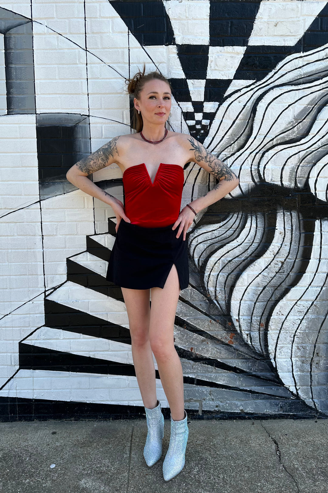 V Ruched Strapless Velvet Bodysuit