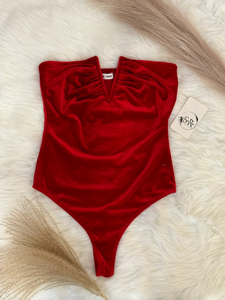 V Ruched Strapless Velvet Bodysuit